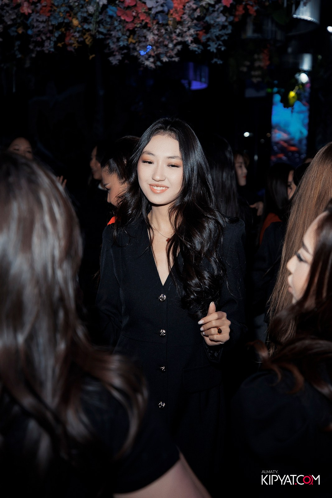 FRIENDS BAR & TERRACE. КИПЯТКОМ АЛМАТЫ!