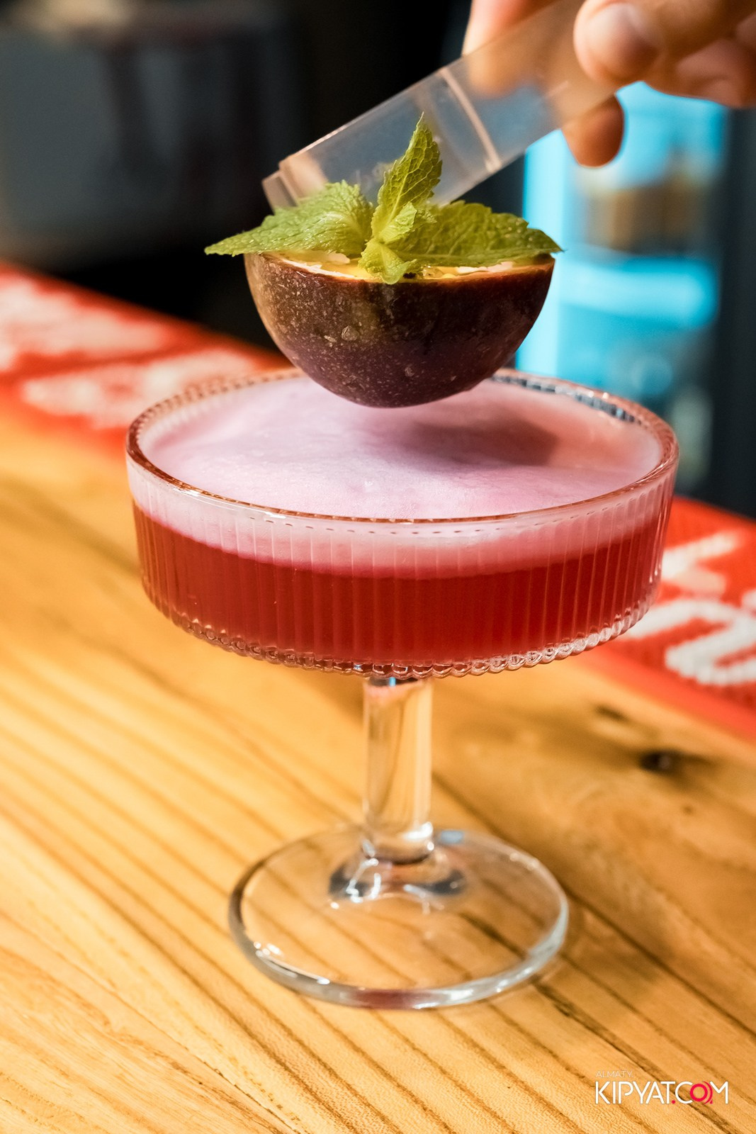 THE ESTATE КАРАОКЕ 1 ГОД. КИПЯТКОМ АЛМАТЫ!