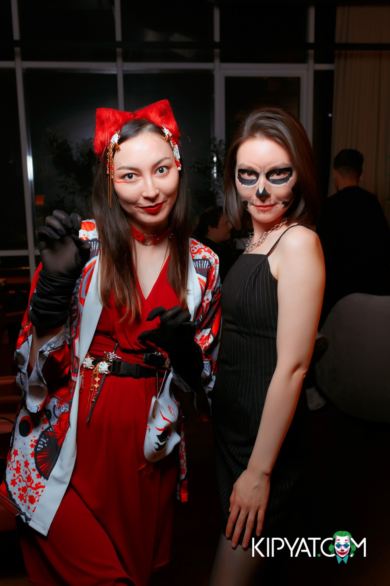 TO HE MOON LOUNGE & HOOKAN. КИПЯТКОМ АЛМАТЫ!