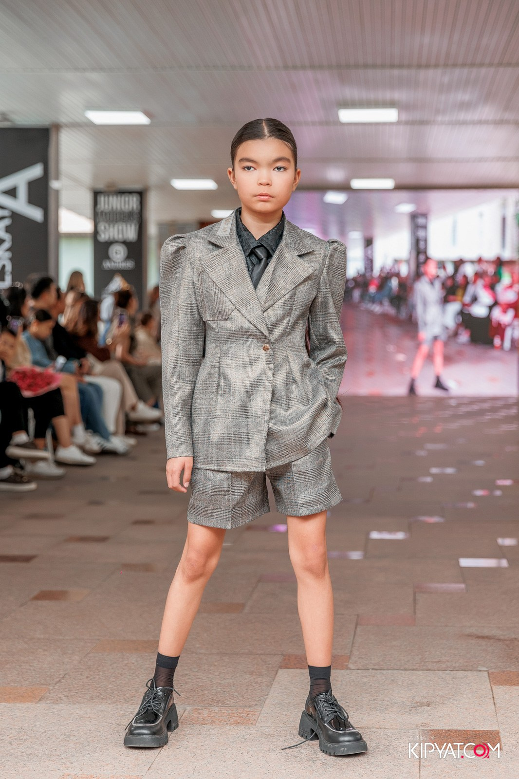 JUNIOR FASHION SHOW. КИПЯТКОМ АЛМАТЫ!