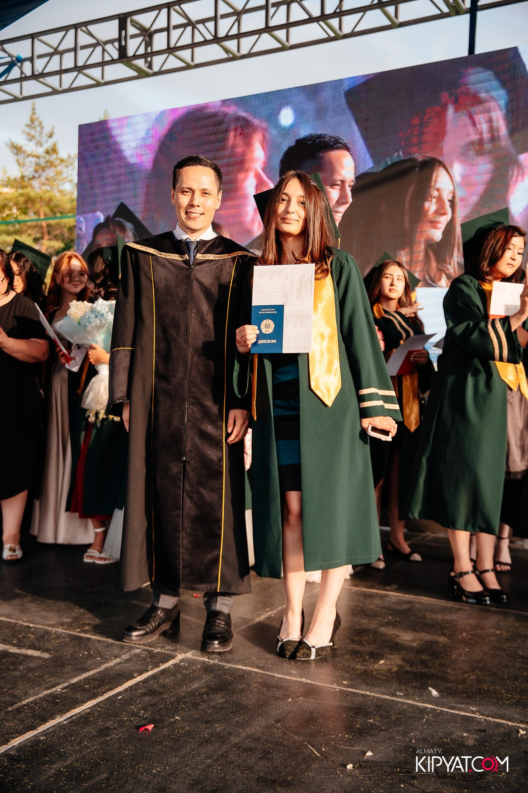 ВРУЧЕНИЕ ДИПЛОМОВ — НАРХОЗ КОЛЛЕДЖ. Part 3. КИПЯТКОМ АЛМАТЫ!