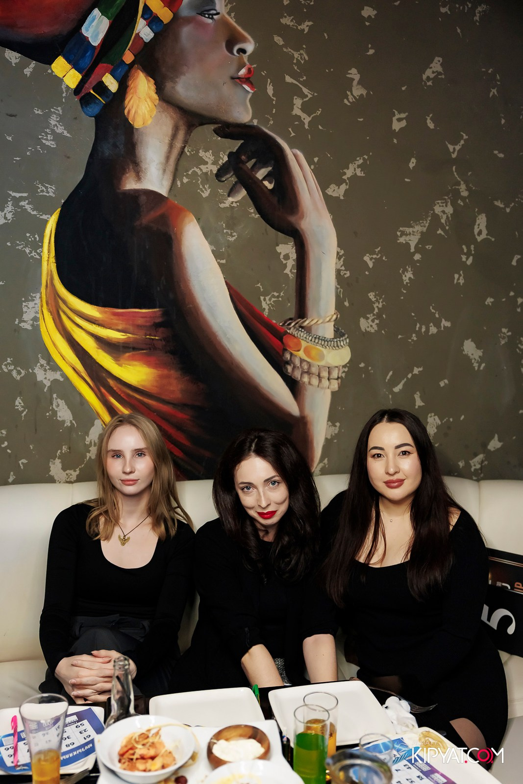 МУЗЫКАЛЬНОЕ ЛОТО В HIT RETRO. КИПЯТКОМ АЛМАТЫ! Фотосъемка мероприятий в Алматы