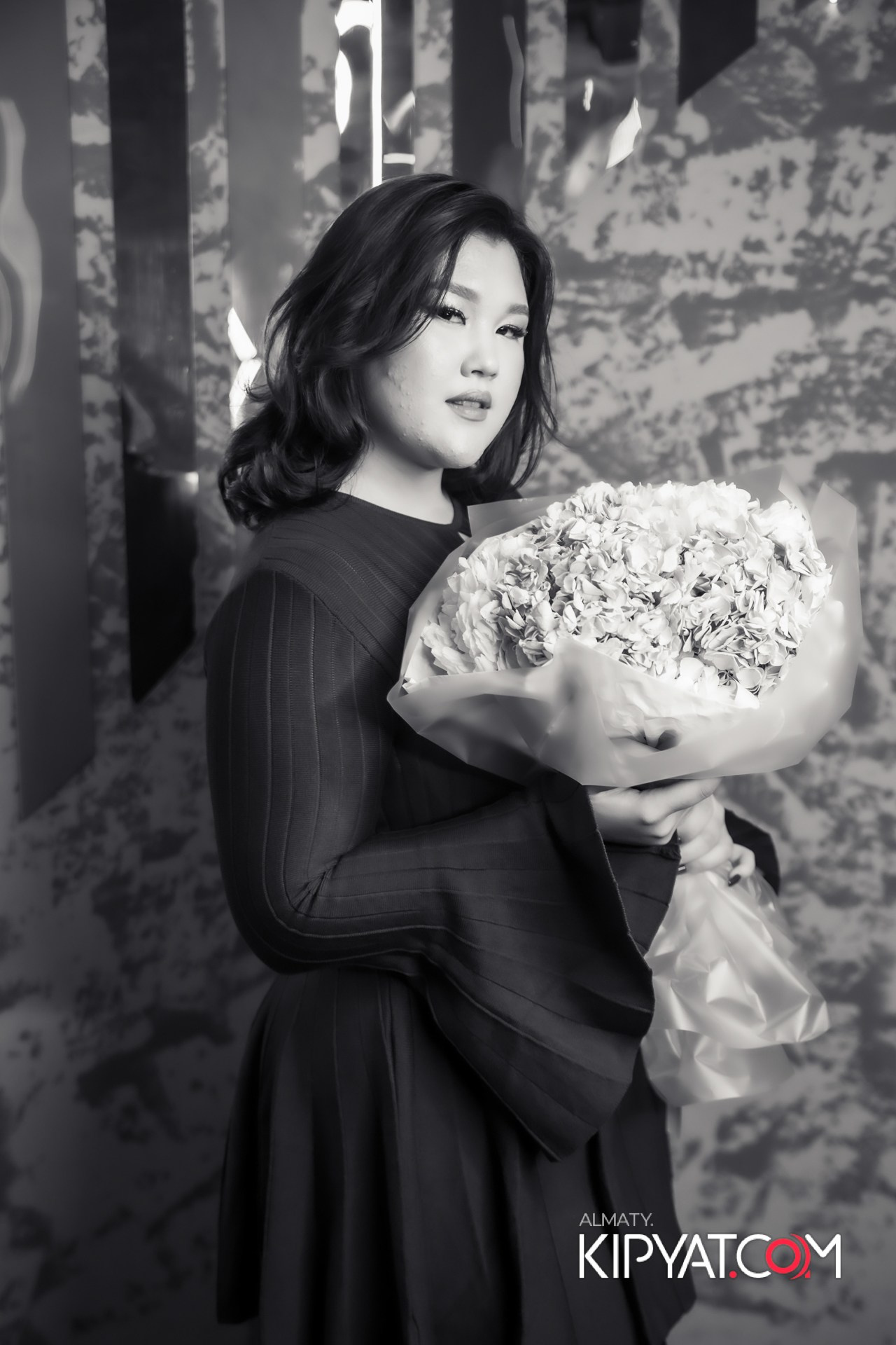 Ухо и Медведь на Гагарина. КИПЯТКОМ АЛМАТЫ!