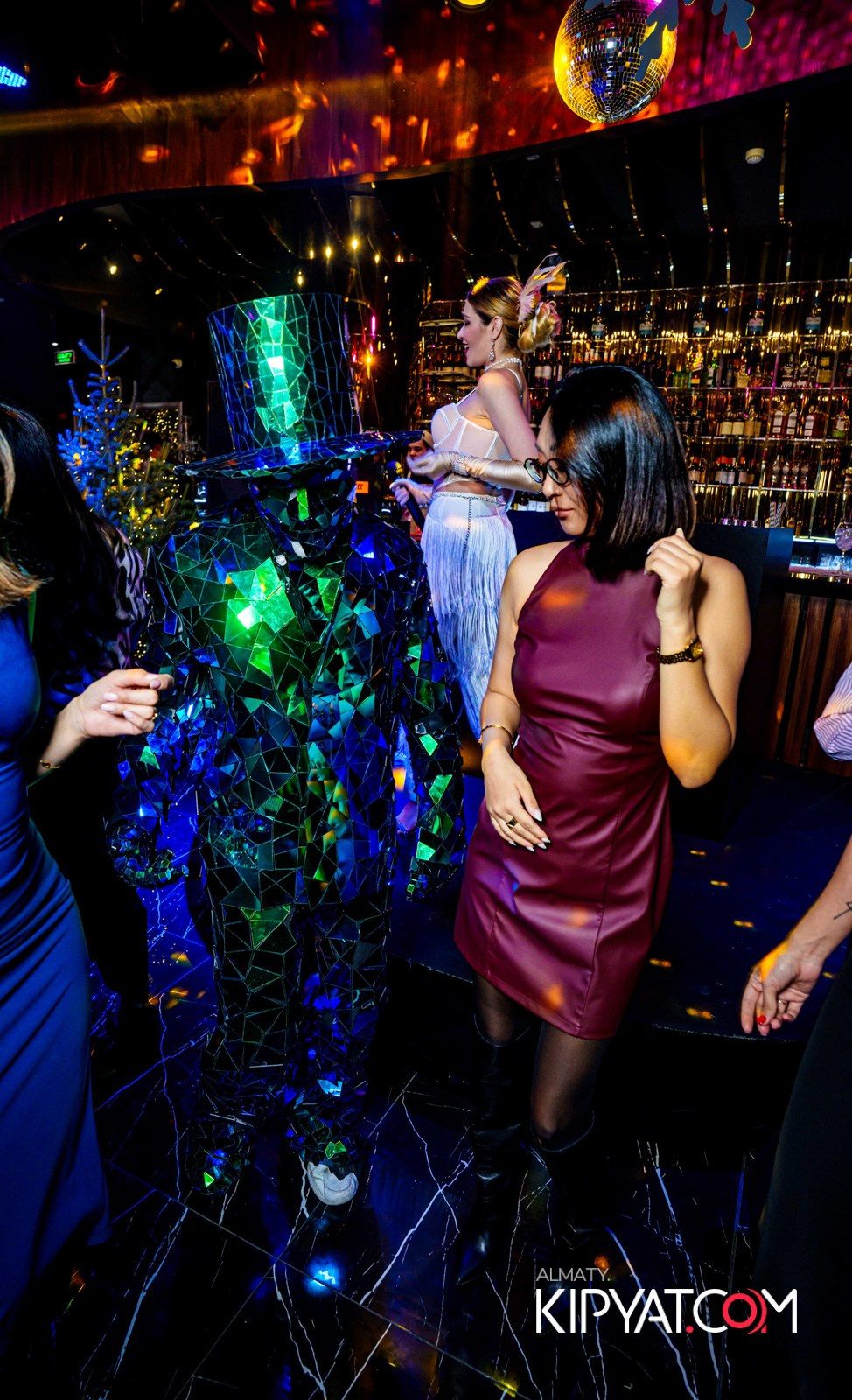 MOOD KARAOKE & TERRACE. КИПЯТКОМ АЛМАТЫ!