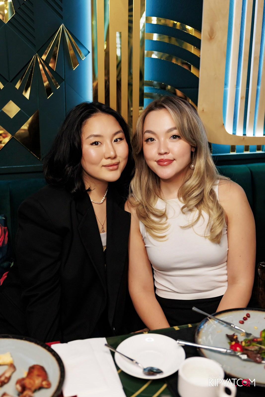 ЗАЯ, НА БИС. КИПЯТКОМ АЛМАТЫ!