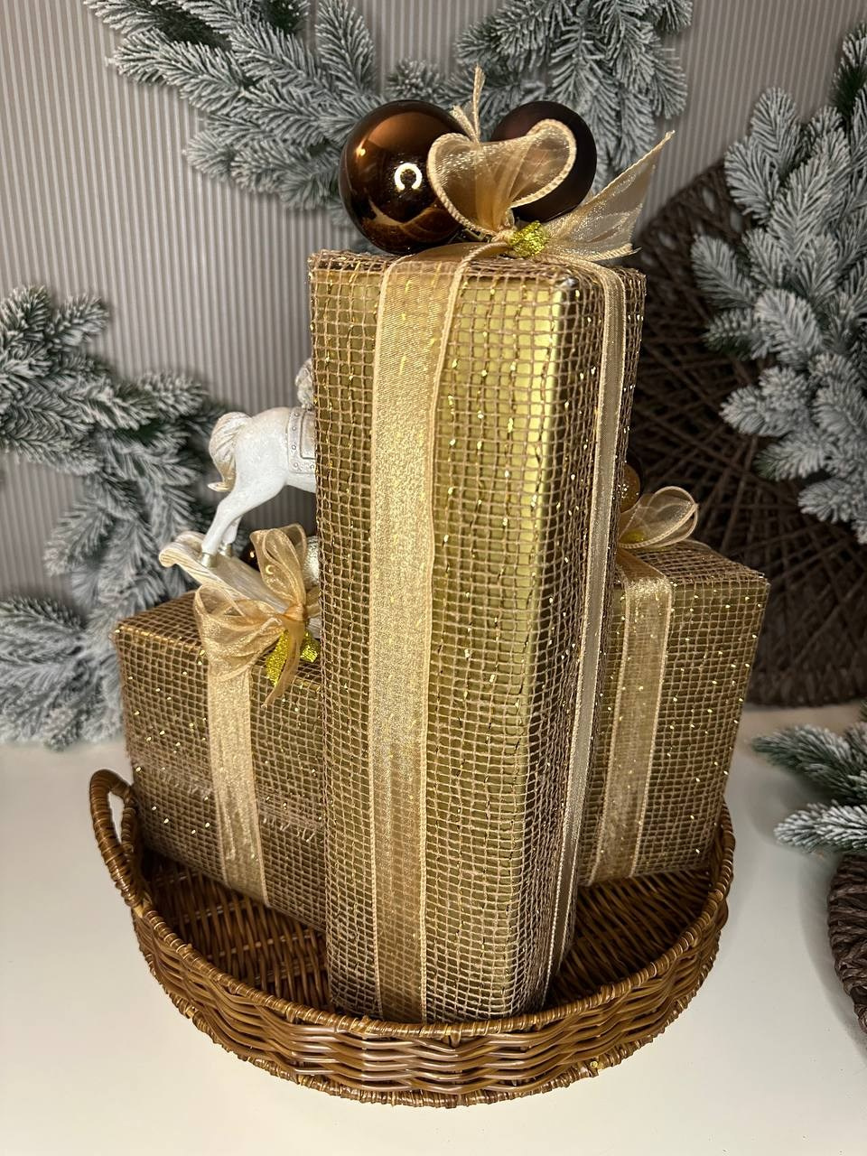 Новогодняя композиция. Студия подарочных наборов «Владия»