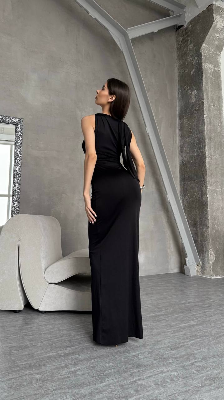 Мария С Размер S-М, Рост 169, Параметры 84/64/99. LUNAPRO Дом стильных, сборных и индивидуальных съемок для брендов