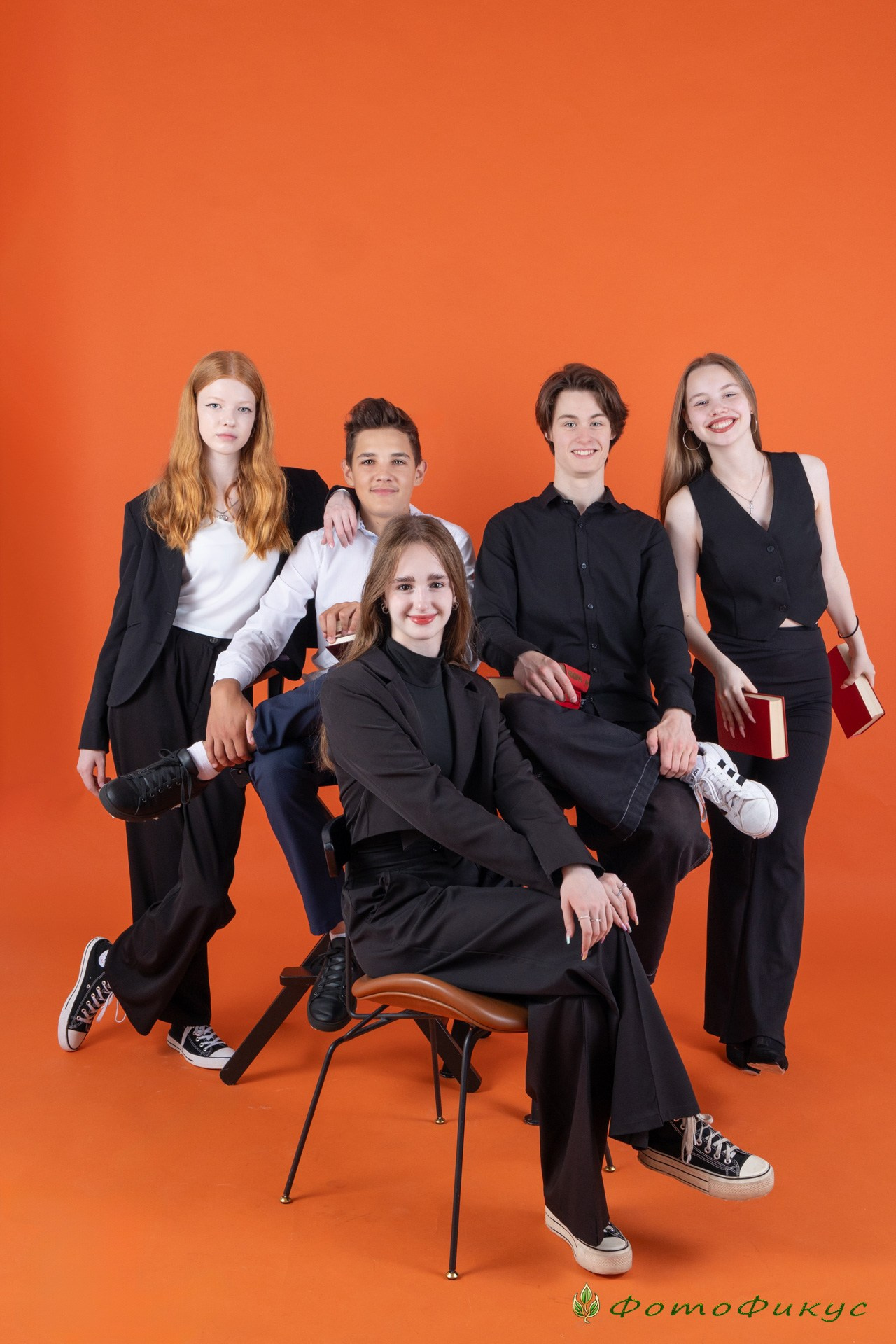 Старшеклассники. Студия. Фотографы Евгений и Екатерина. Фотофикус. Тюмень