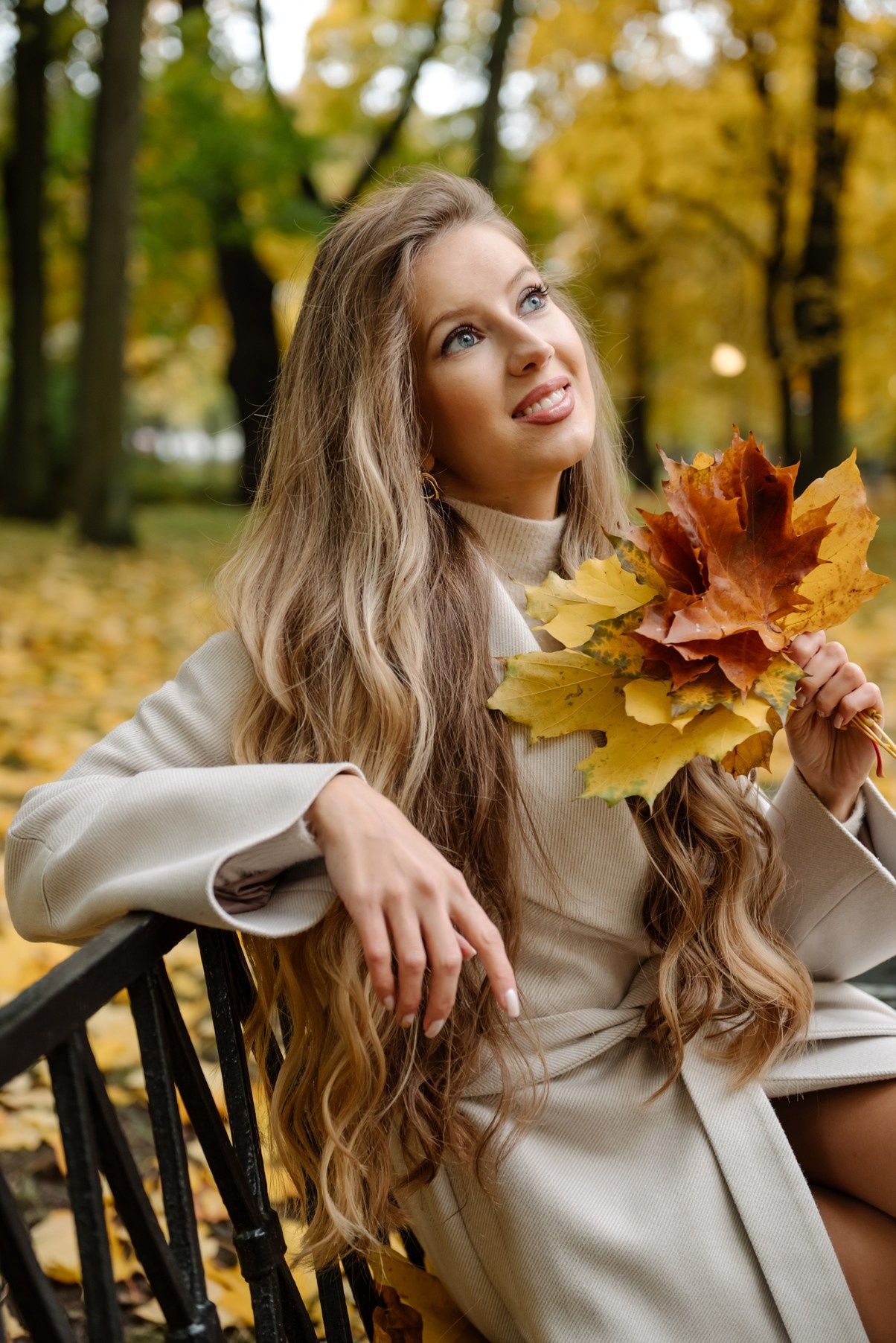Осенняя фотосессия в Питере в Михайловском саду. Свадебный и сеейный фотограф в Санкт-Петербурге Елена Худякова