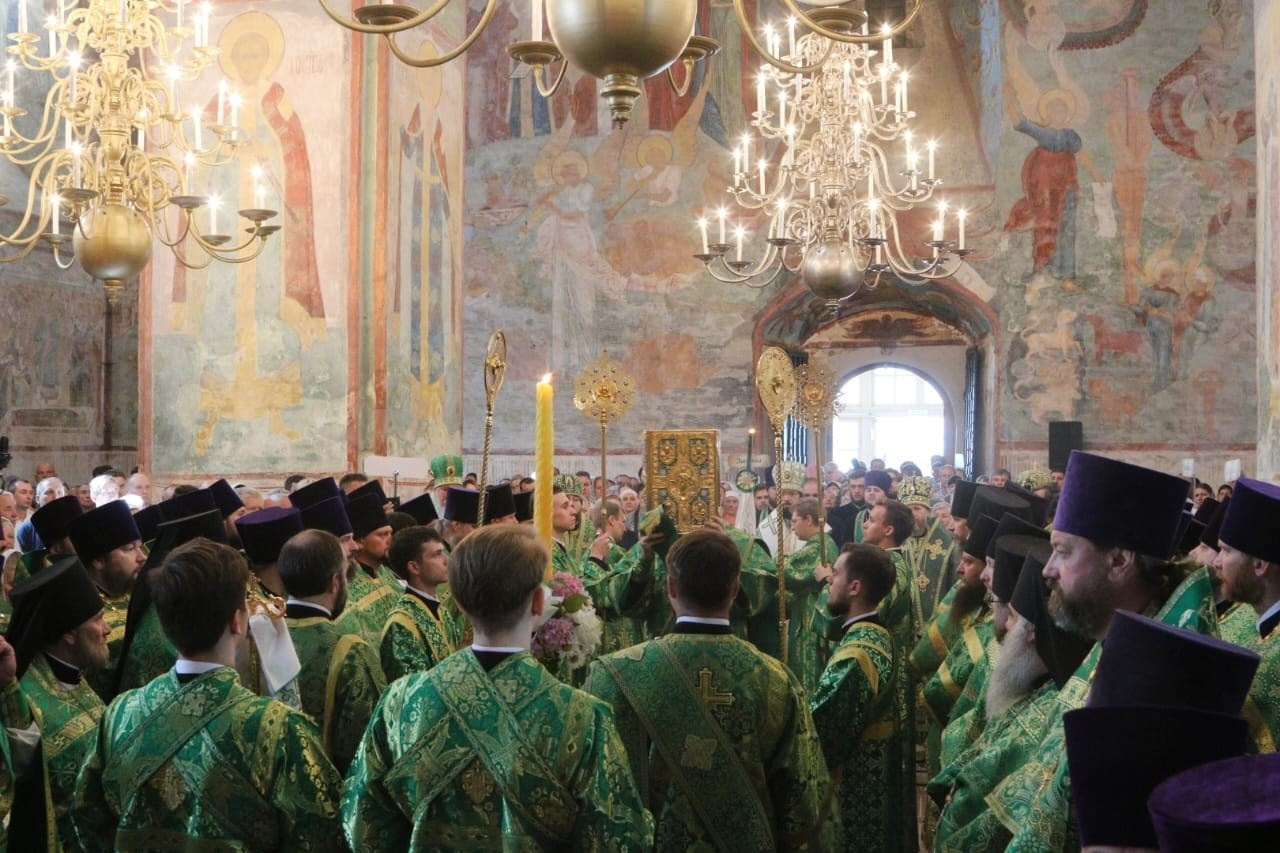 МИТРОПОЛИТ ИГНАТИЙ ПРИНЯЛ УЧАСТИЕ В ЛИТУРГИИ В ВОЛОГДЕ. Саратовское Северо-Западное благочиние