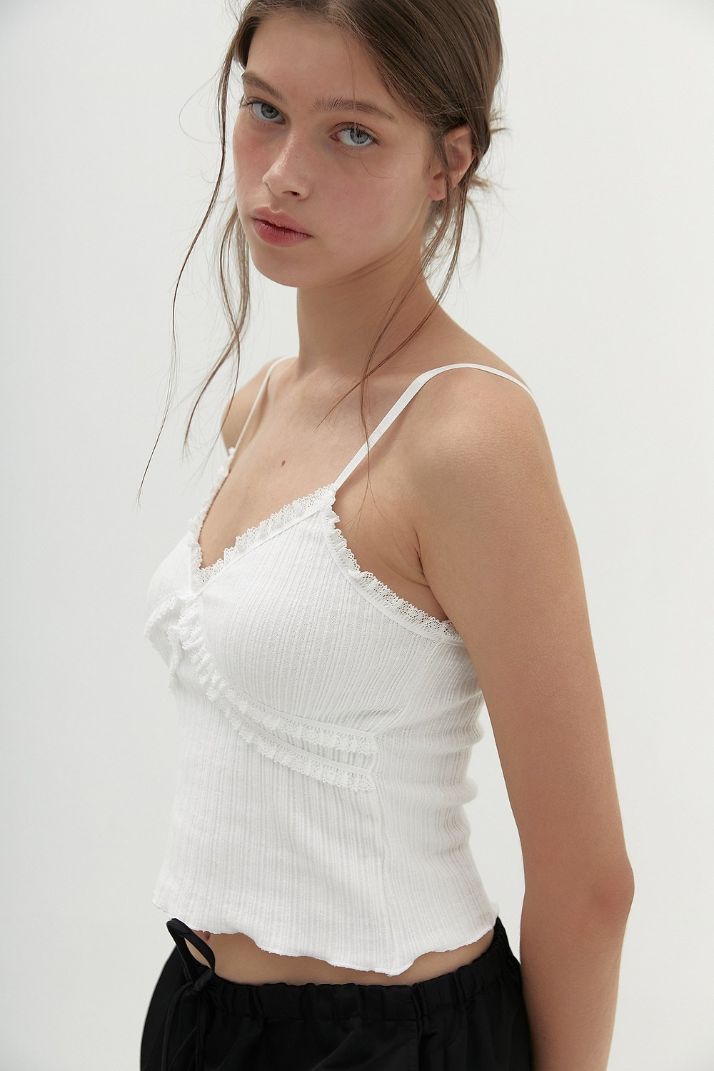 Alisa. N10 MODEL MANAGEMENT