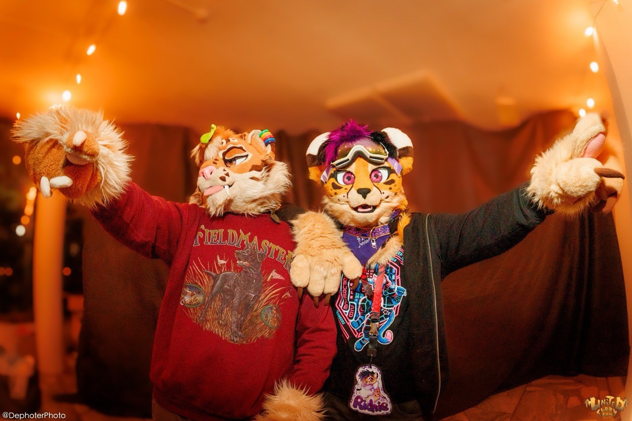 United Furry Convention 2026. Различные мероприятия и просто фотографии людей