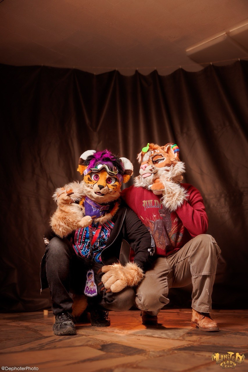 United Furry Convention 2026. Различные мероприятия и просто фотографии людей
