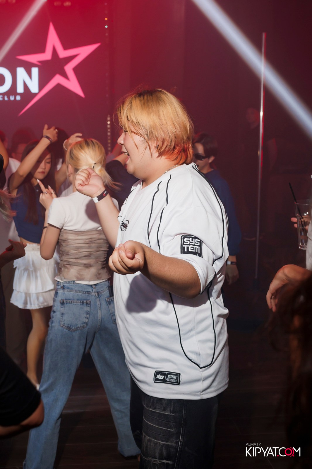 НОЧНОЙ КЛУБ ICON. КИПЯТКОМ АЛМАТЫ!