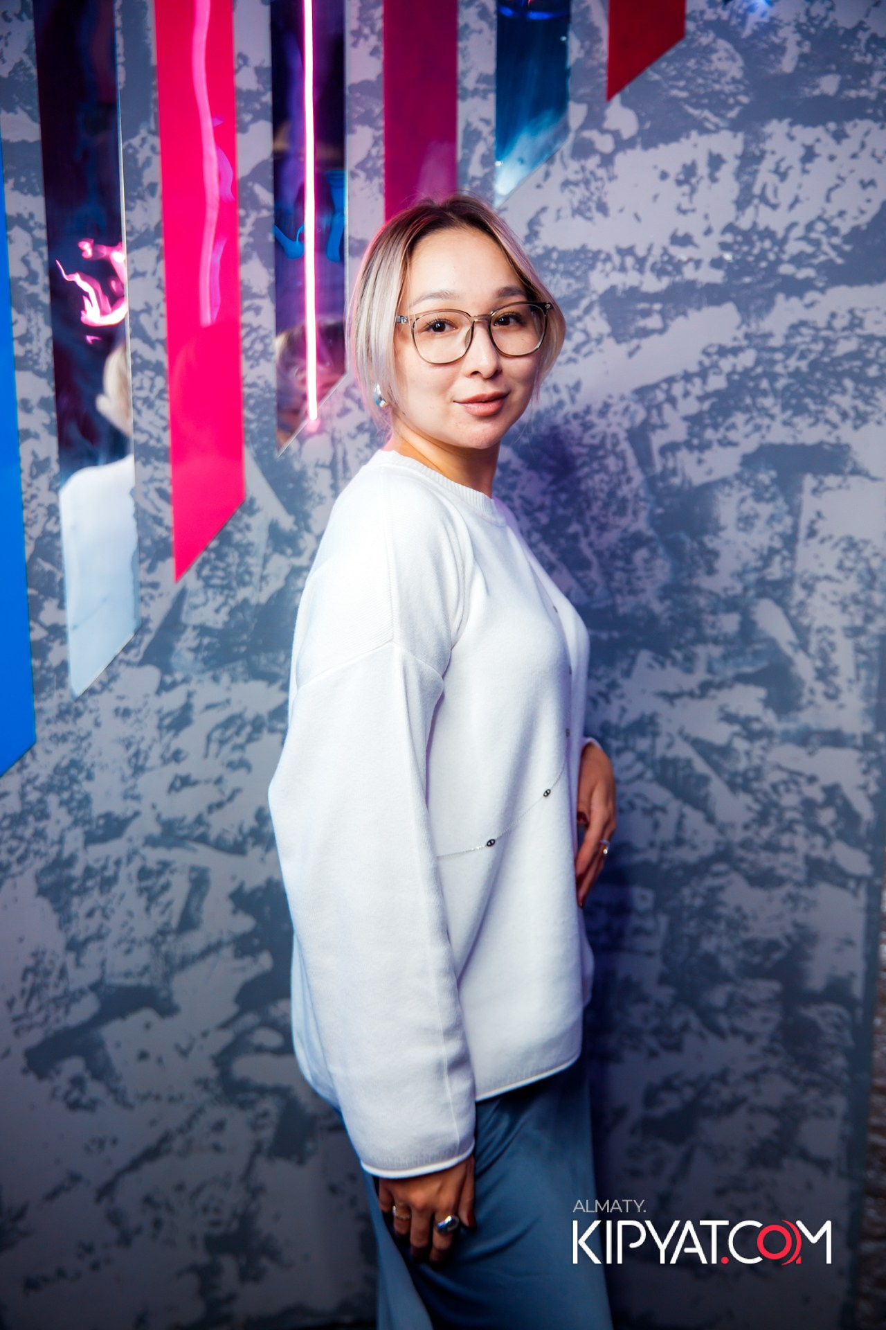 Ухо и медведь на Гагарина. КИПЯТКОМ АЛМАТЫ!