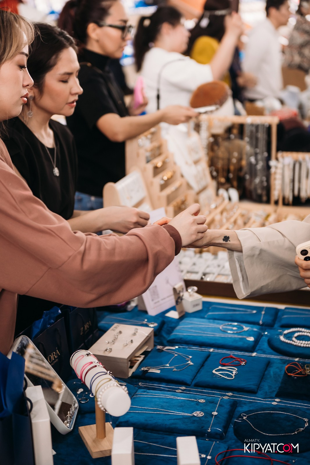 ETHNO POP-UP STORE NAURYZ B SADU ARENA. КИПЯТКОМ АЛМАТЫ!