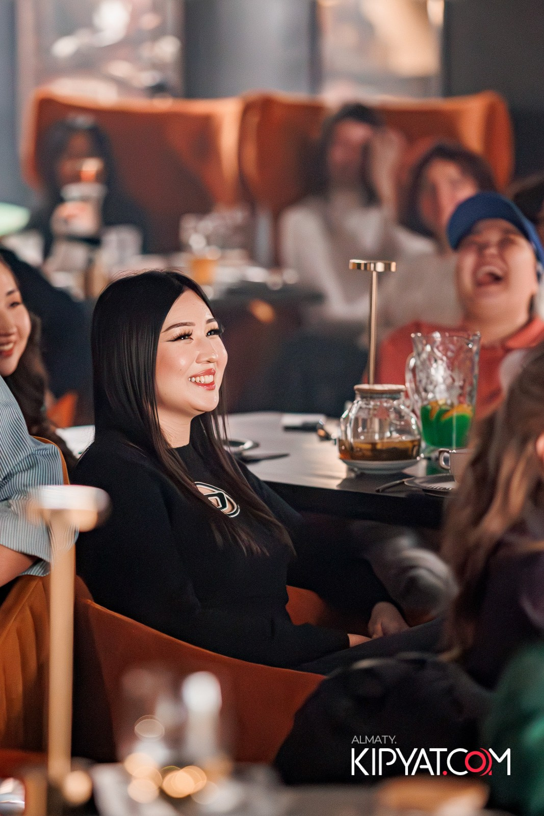 STAND UP КОНЦЕРТ АЛЕКСАНДРА МЕРКУЛЬ. КИПЯТКОМ АЛМАТЫ!