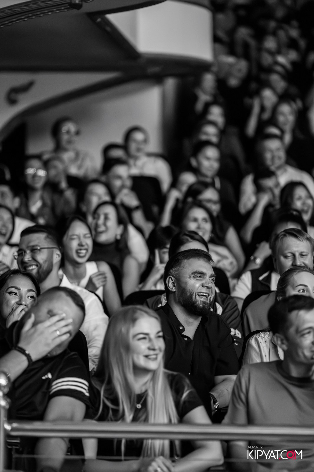 STAND UP КОНЦЕРТ АЛЕКСАНДА МЕРКУЛЬ. КИПЯТКОМ АЛМАТЫ!