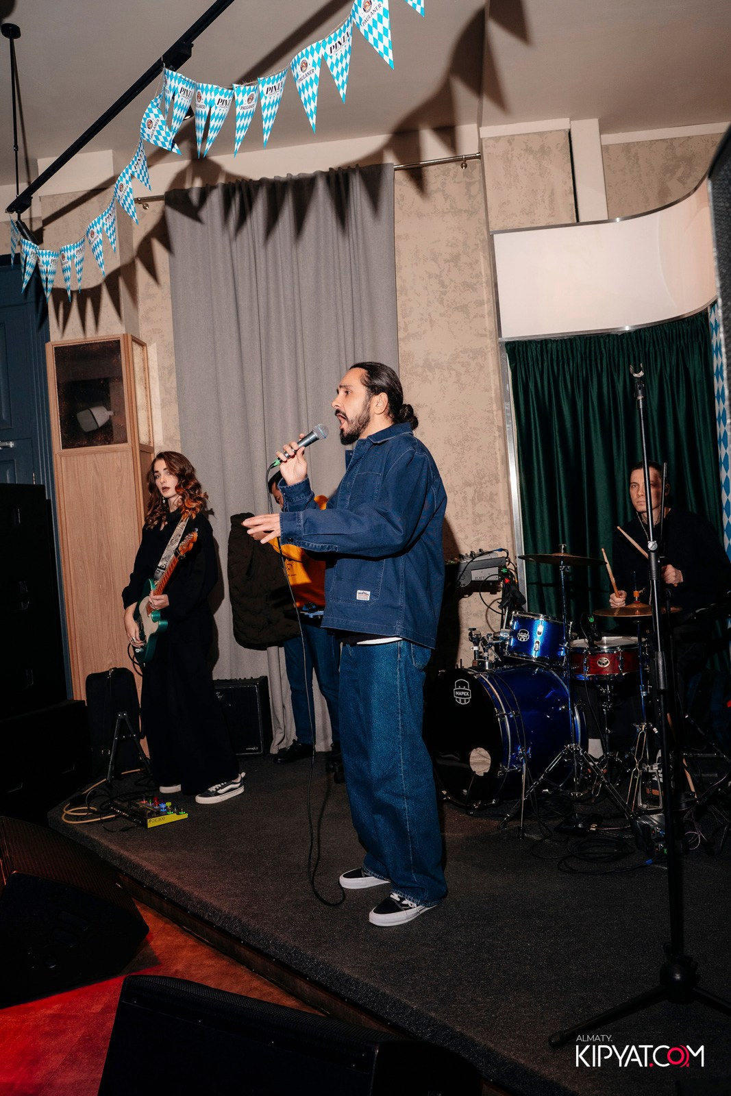 OKTOBERFEST — ПИНТА НА ТУЛЕБАЕВА. КИПЯТКОМ АЛМАТЫ!