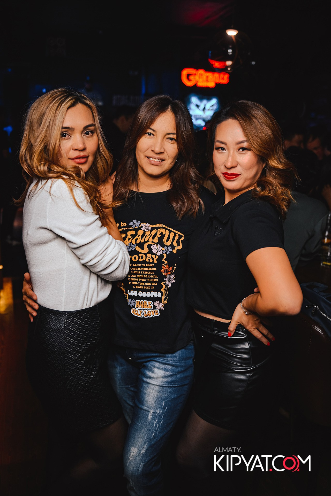 MUNCHEN PUB НА ПАНФИЛОВА. КИПЯТКОМ АЛМАТЫ!