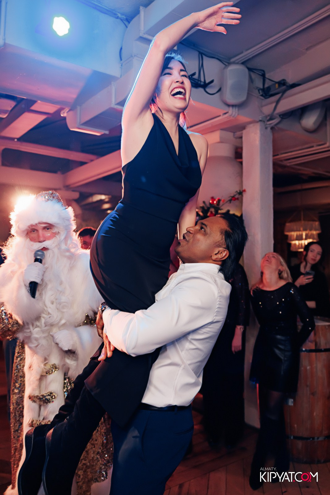 РЕСТОРАН MANANA. КИПЯТКОМ АЛМАТЫ!