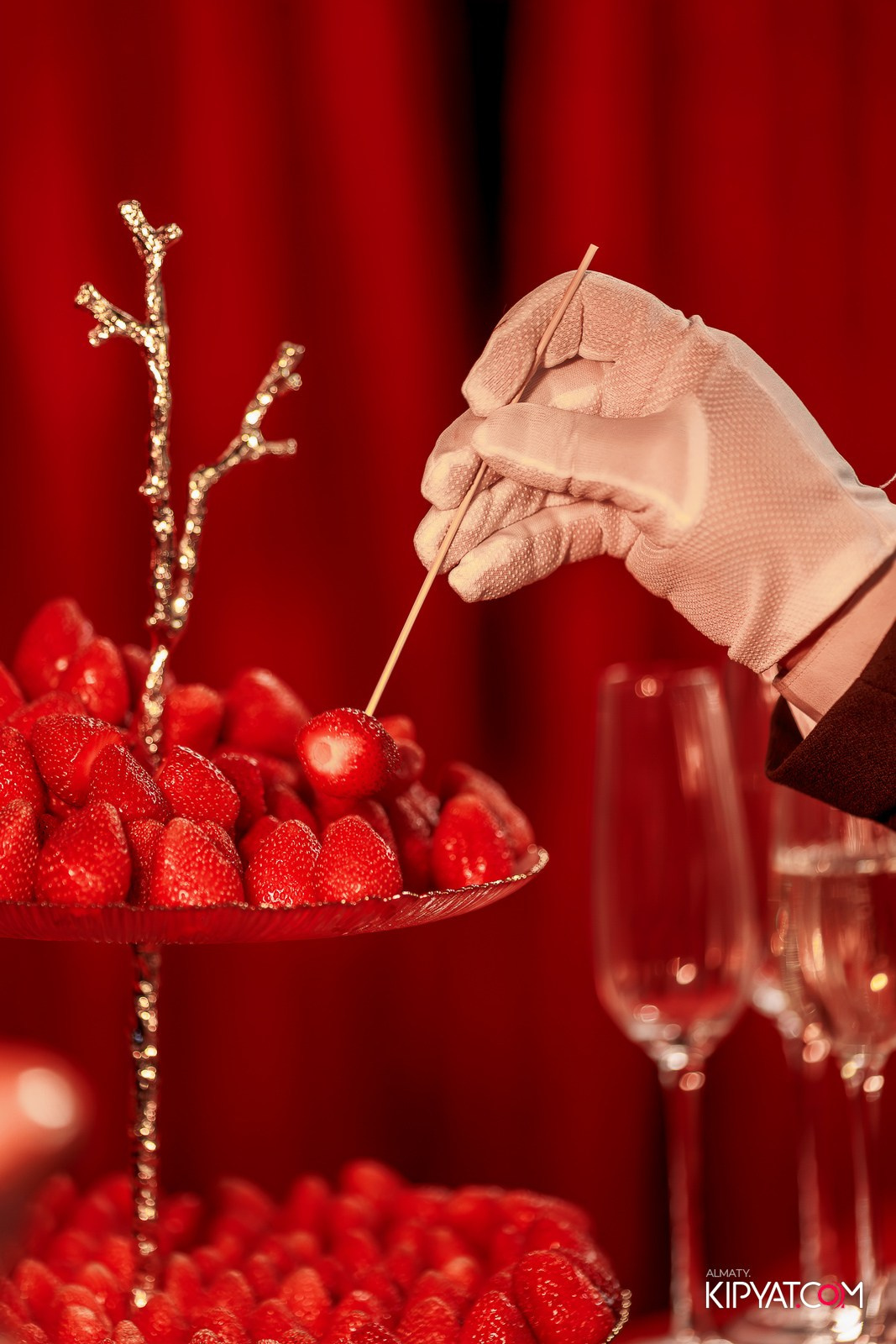 MARUV THE THEATER. КИПЯТКОМ АЛМАТЫ!