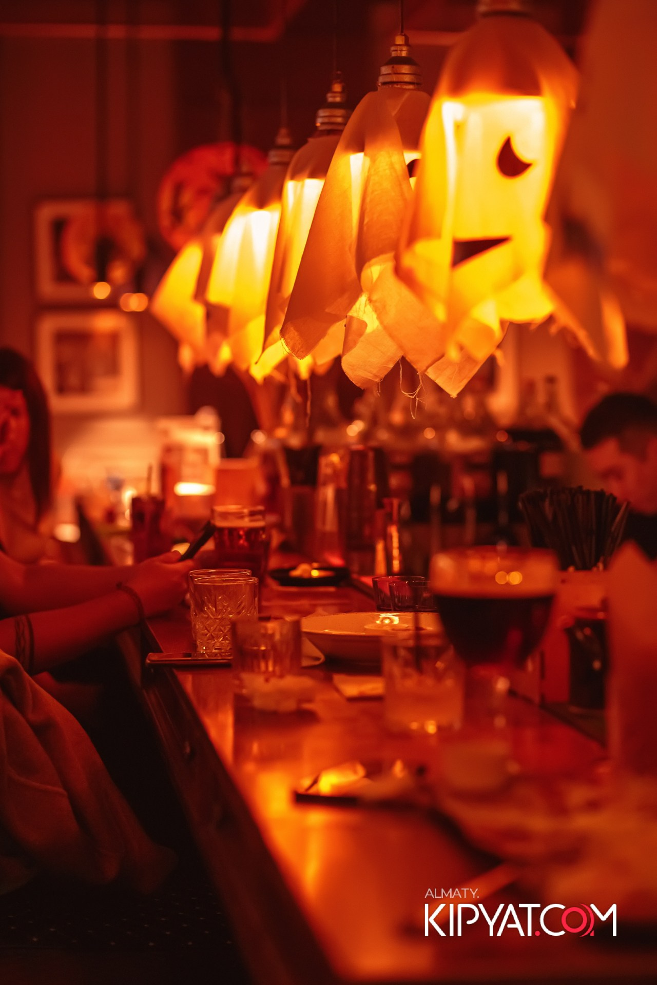 СУХОЙ ЗАКОН. КИПЯТКОМ АЛМАТЫ!