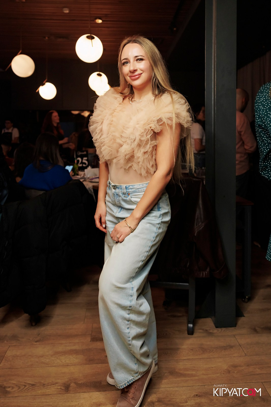 МУЗЫКАЛЬНОЕ ЛОТО В CAVIAR. КИПЯТКОМ АЛМАТЫ! Фотосъемка мероприятий в Алматы