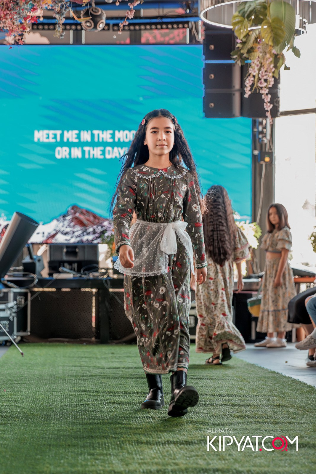 PROM KIDS FASHION SHOW. КИПЯТКОМ АЛМАТЫ!
