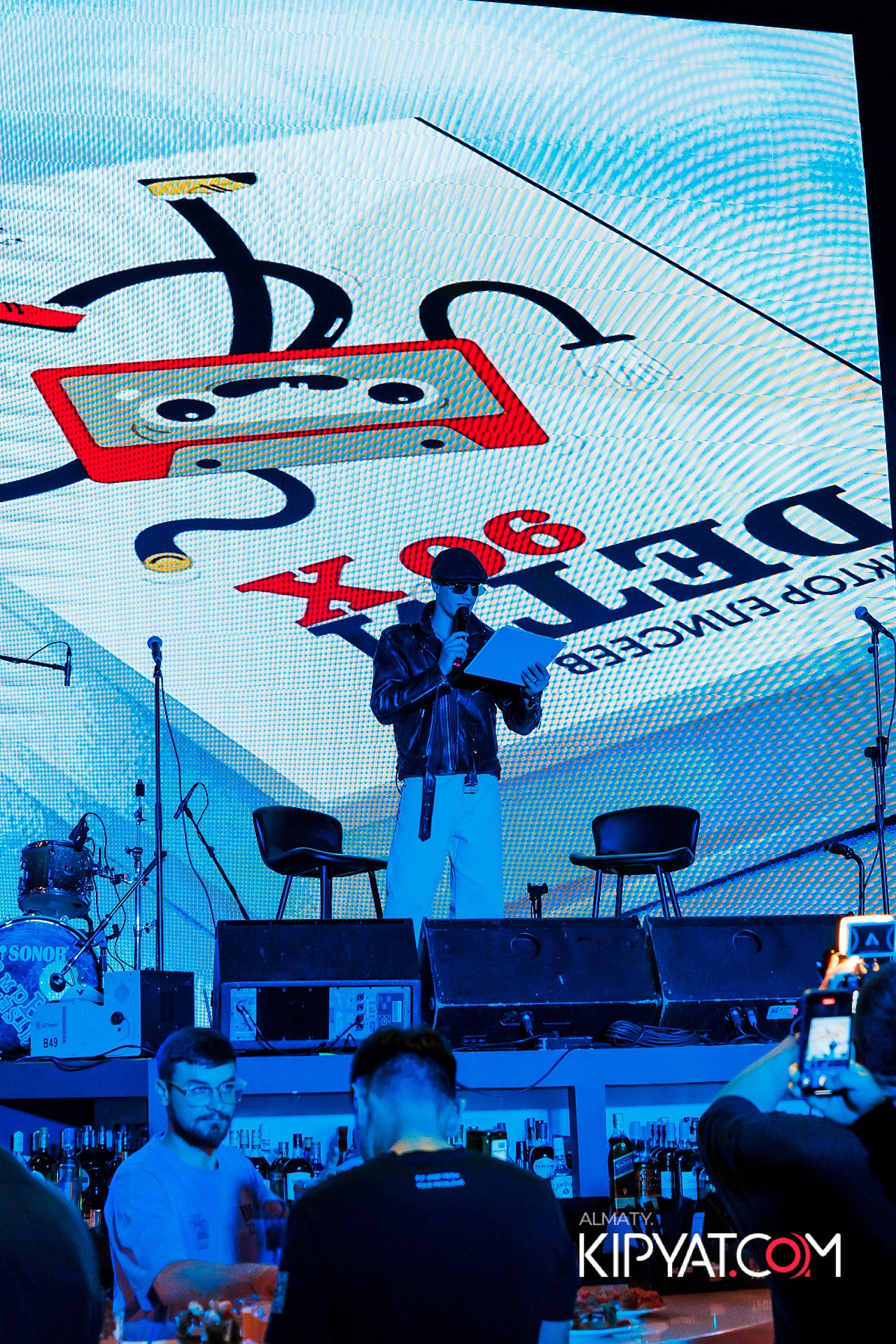 ПРЕЗЕНТАЦИЯ КНИГИ ВИКТОРА ЕЛИСЕЕВА. КИПЯТКОМ АЛМАТЫ!