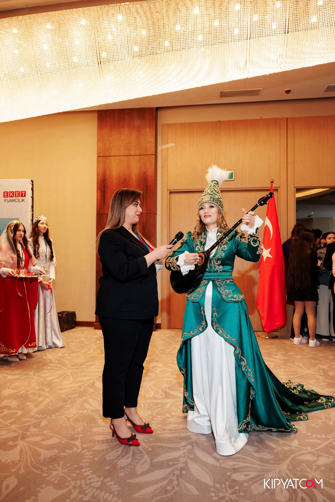 ВЫСТАВКА ТУРЕЦКИХ УНИВЕРСИТЕТОВ. КИПЯТКОМ АЛМАТЫ! Фотосъемка мероприятий в Алматы