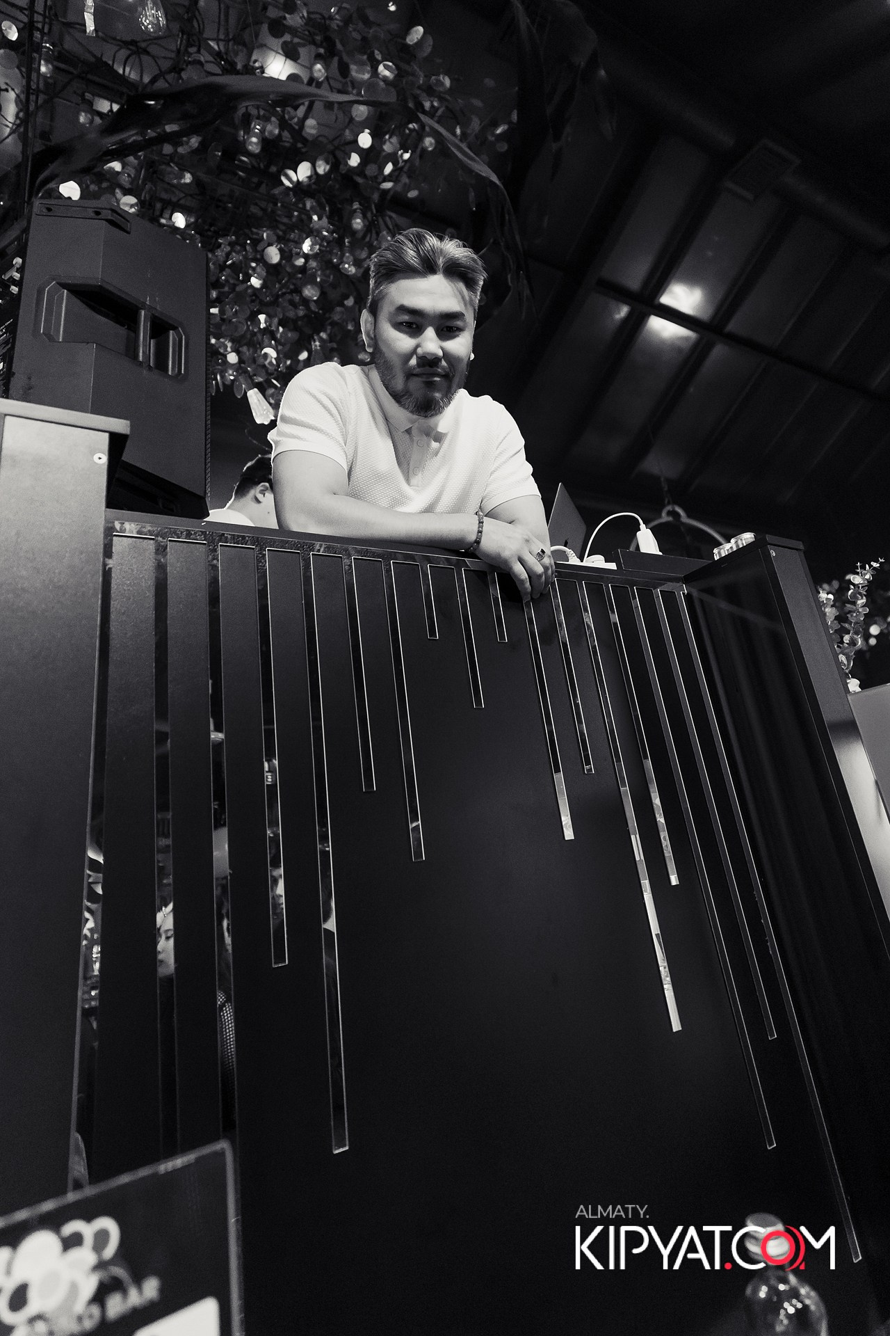 BANGLAROAD BAR SPECIAL GUEST: ASIK. КИПЯТКОМ АЛМАТЫ!