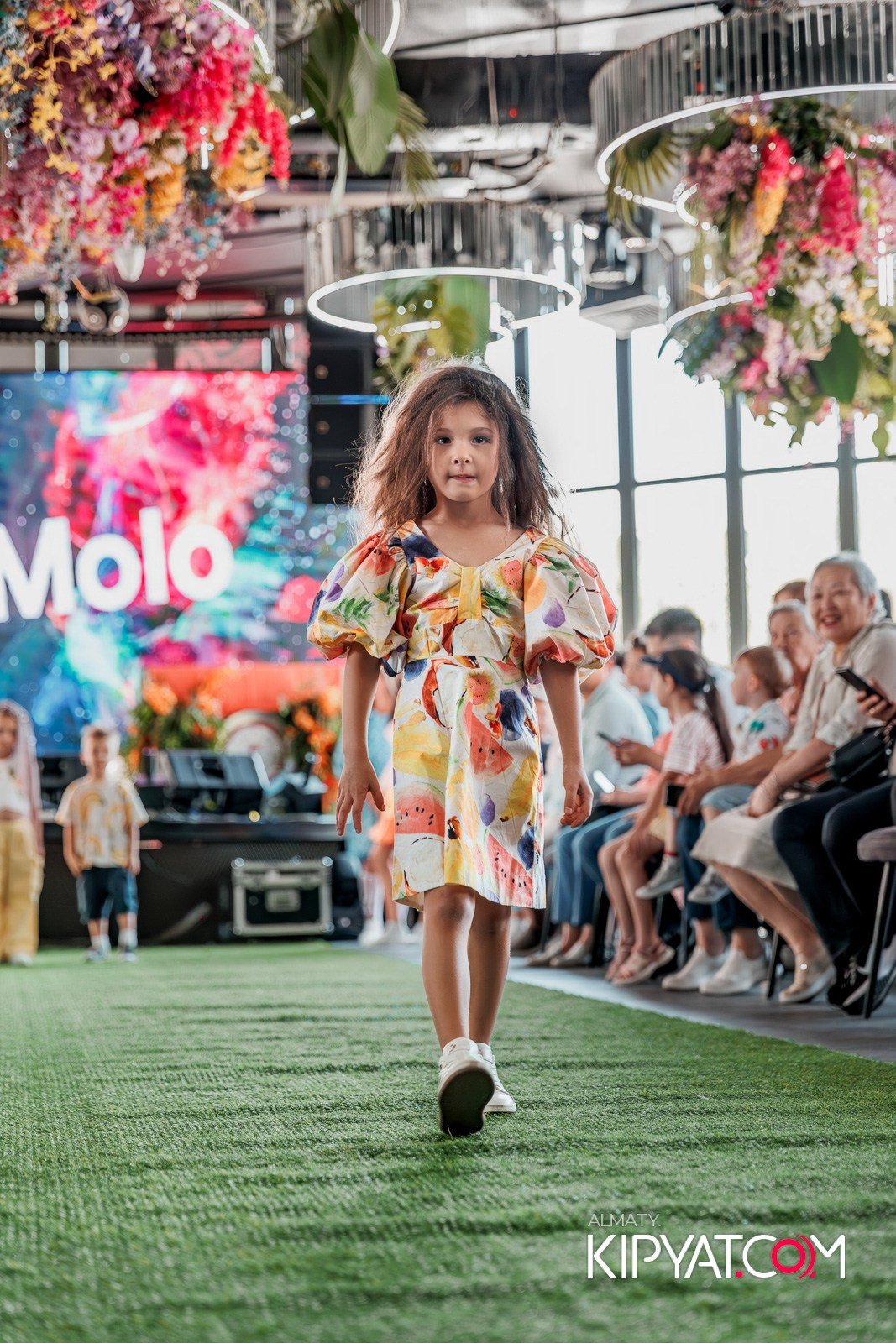 PROM KIDS FASHION SHOW. КИПЯТКОМ АЛМАТЫ!