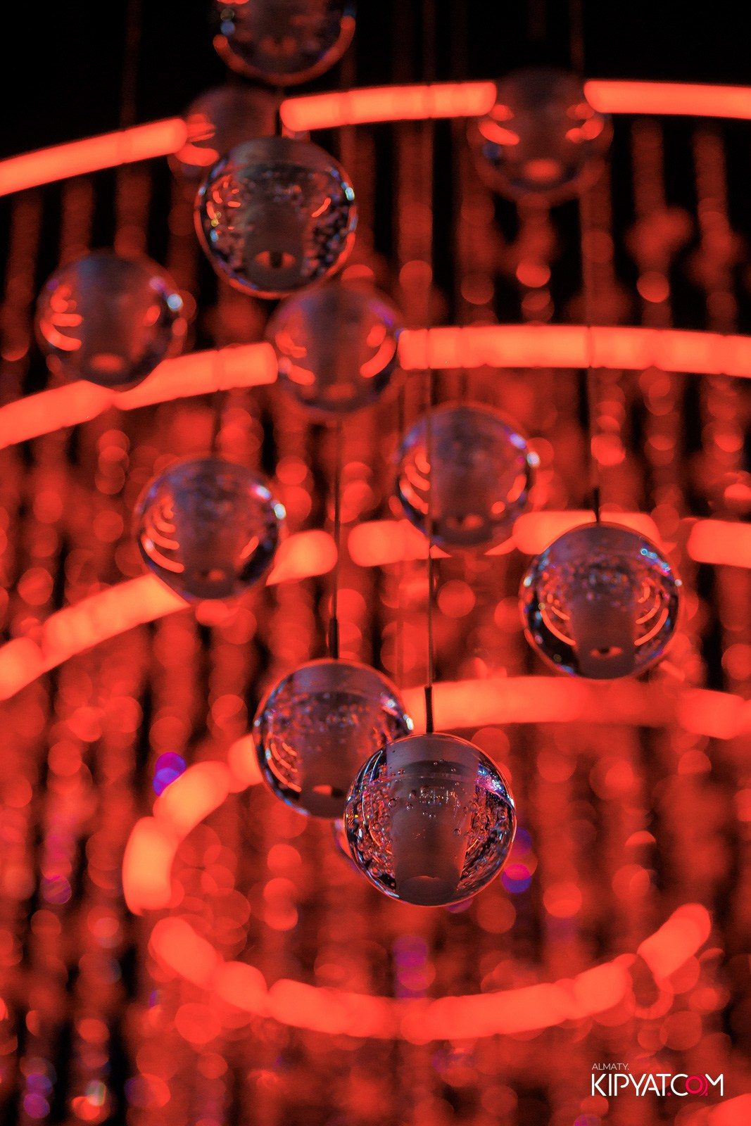 FRIENDS BAR & TERRACE. КИПЯТКОМ АЛМАТЫ!