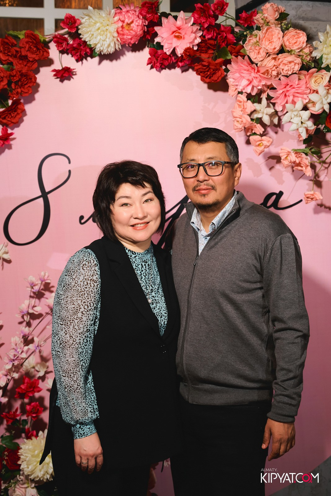 ГРУЗИНСКИЙ ДВОР НА КАБАНБАЙ БАТЫРА. КИПЯТКОМ АЛМАТЫ!