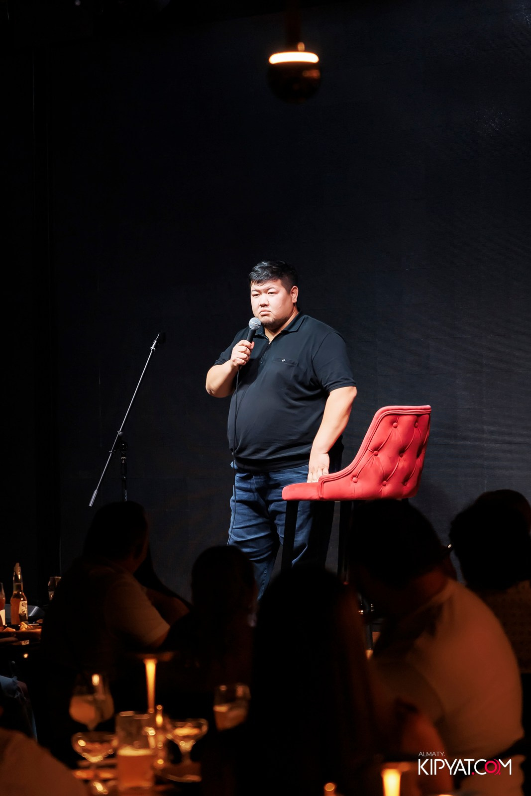 STAND UP КОНЦЕРТ АЛЕКСАНДРА МЕРКУЛЬ. КИПЯТКОМ АЛМАТЫ! Фотосъемка мероприятий в Алматы