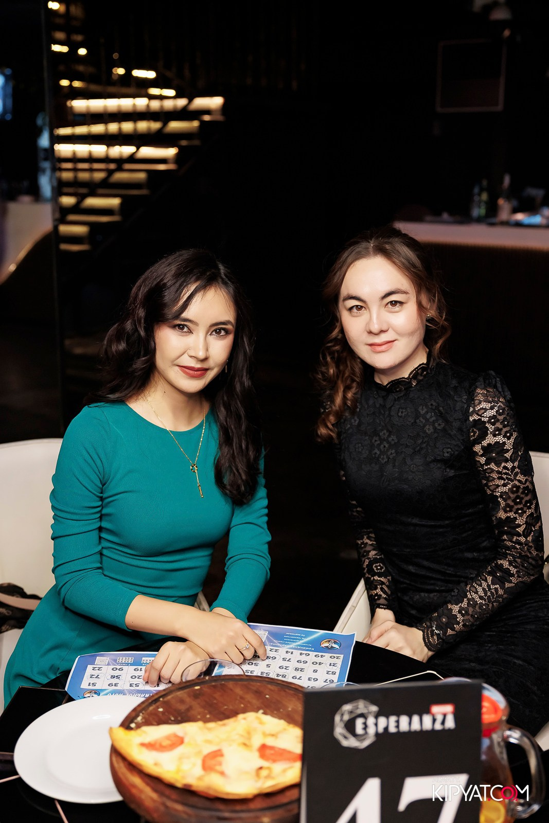 МУЗЫКАЛЬНОЕ ЛОТО В HIT RETRO. КИПЯТКОМ АЛМАТЫ! Фотосъемка мероприятий в Алматы