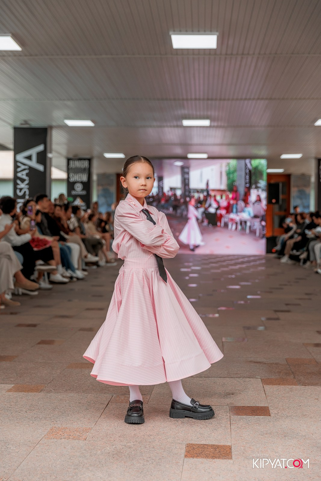JUNIOR FASHION SHOW. КИПЯТКОМ АЛМАТЫ!