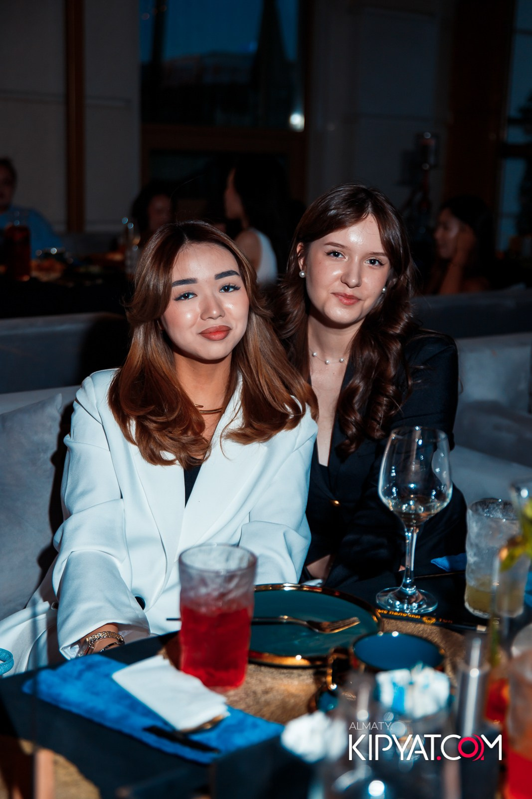 OBLAKO LOUNGE BAR. КИПЯТКОМ АЛМАТЫ!