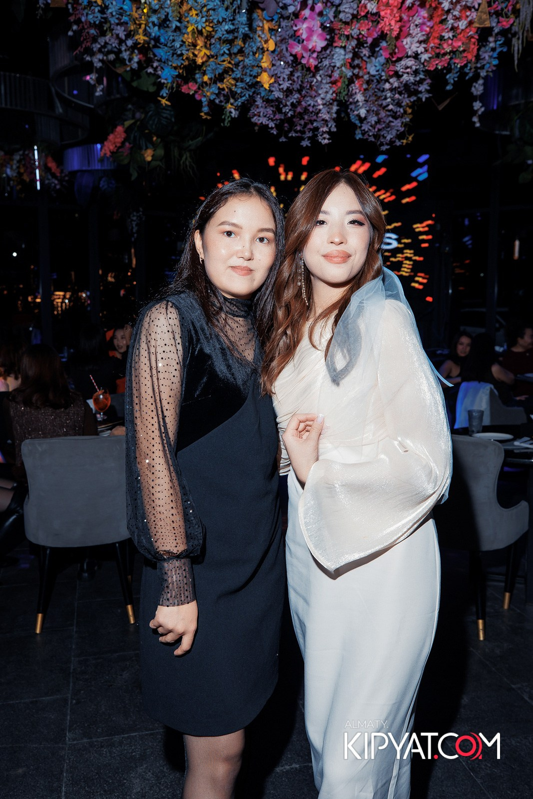 FRIENDS BAR & TERRACE. КИПЯТКОМ АЛМАТЫ! Фотосъемка мероприятий в Алматы