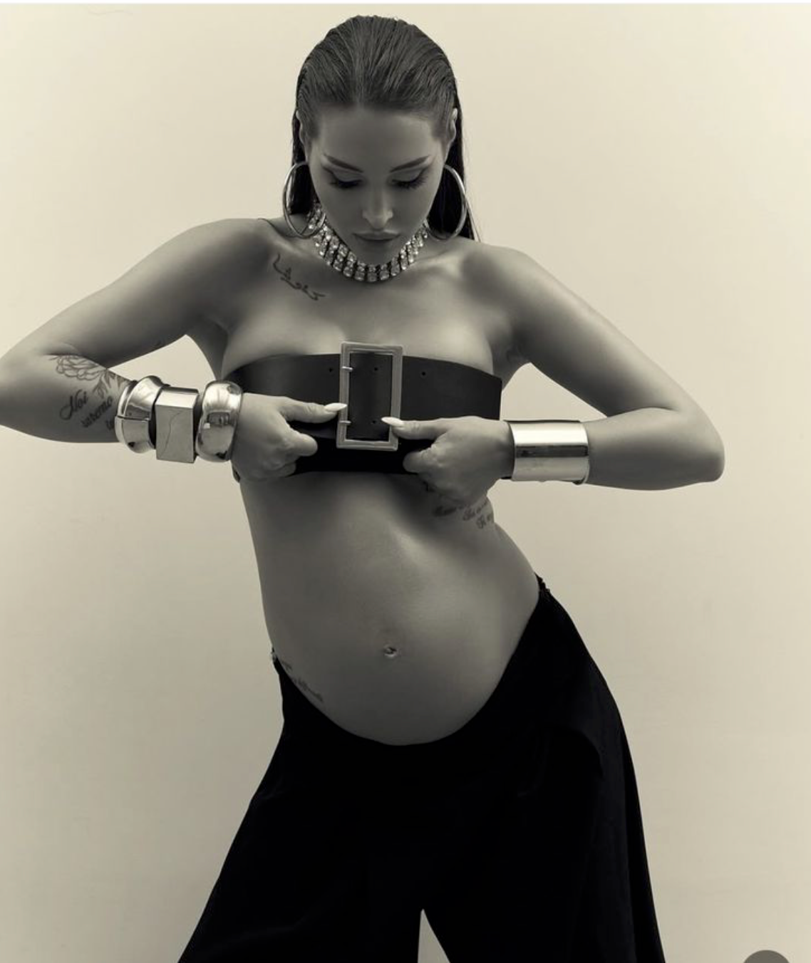 Maternity. Fashion first. Maria Poleshchuk, commercial photographer in Sydney