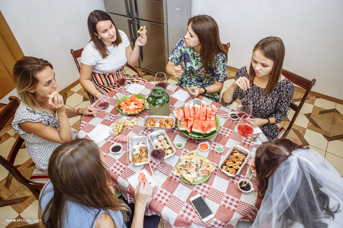 Девичник на даче или загородном доме