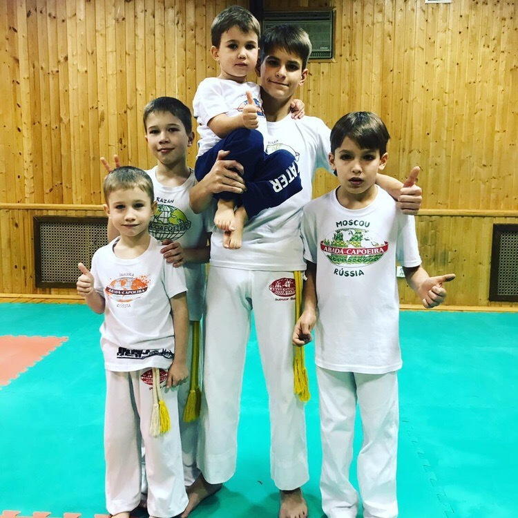 Сборная солянка. Капоэйра в Казани ABADÁ-Capoeira