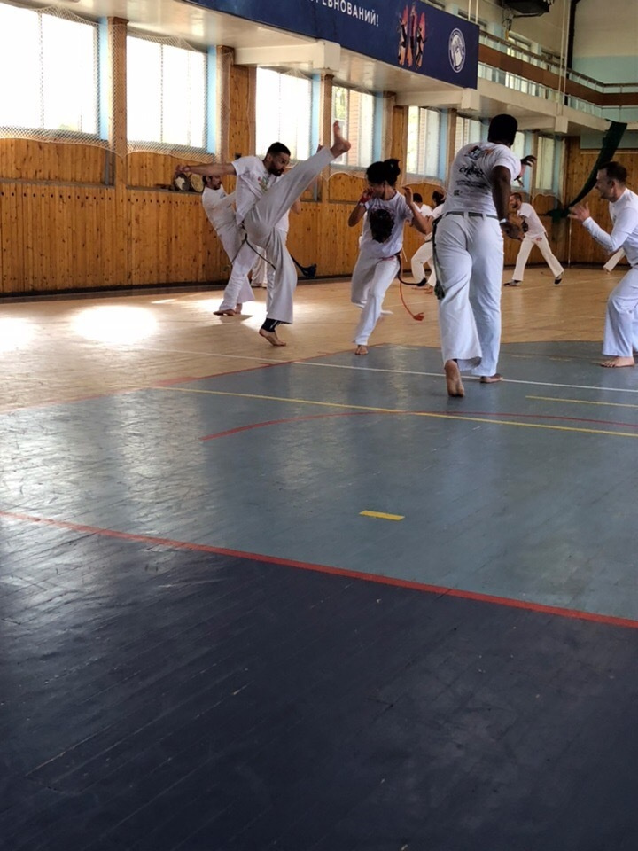 Сборная солянка. Капоэйра в Казани ABADÁ-Capoeira