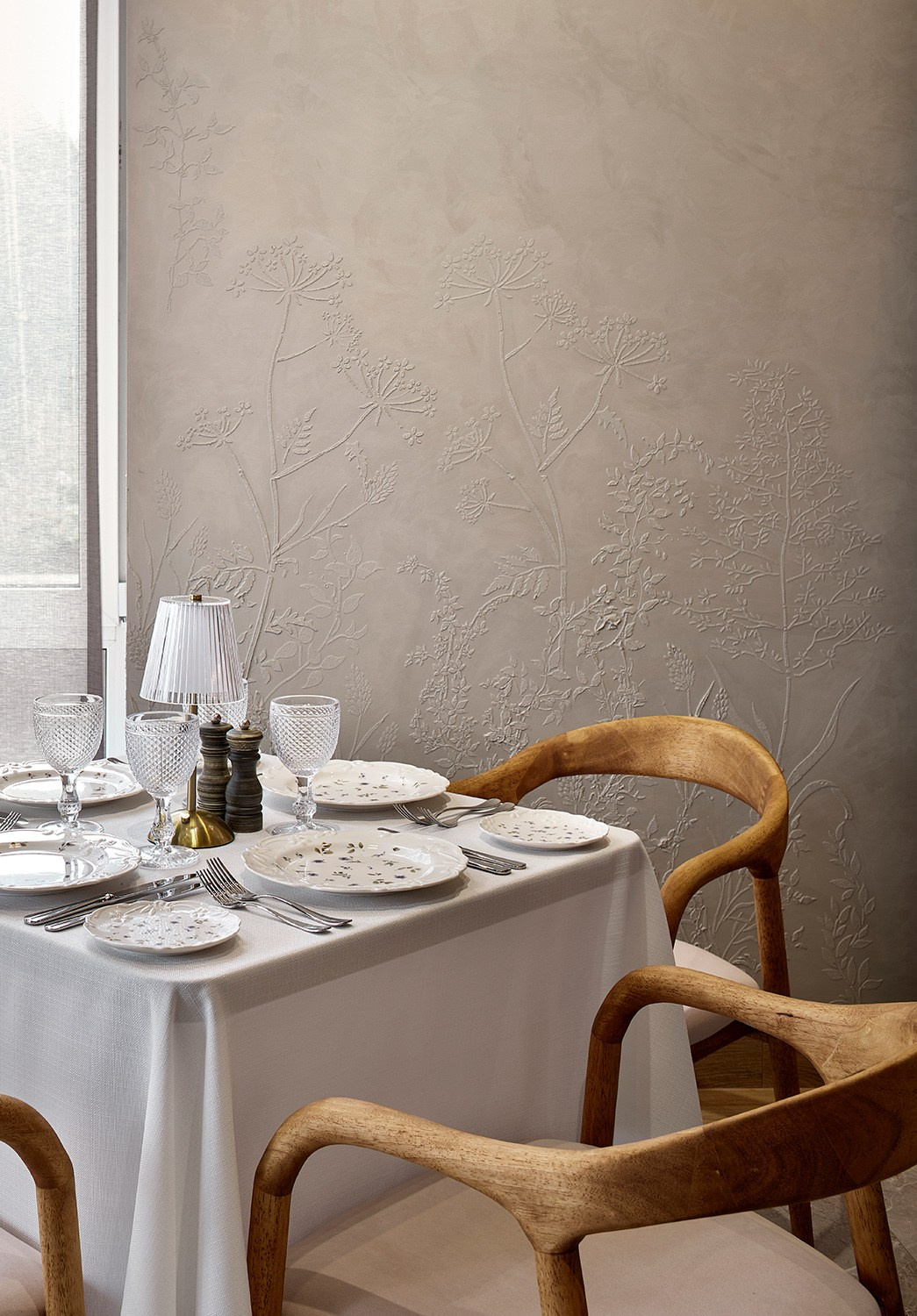 Ресторан «ЧИСЛА». Дизайнер интерьера Ксюша Шакирова, создание дизайн проектов под ключ