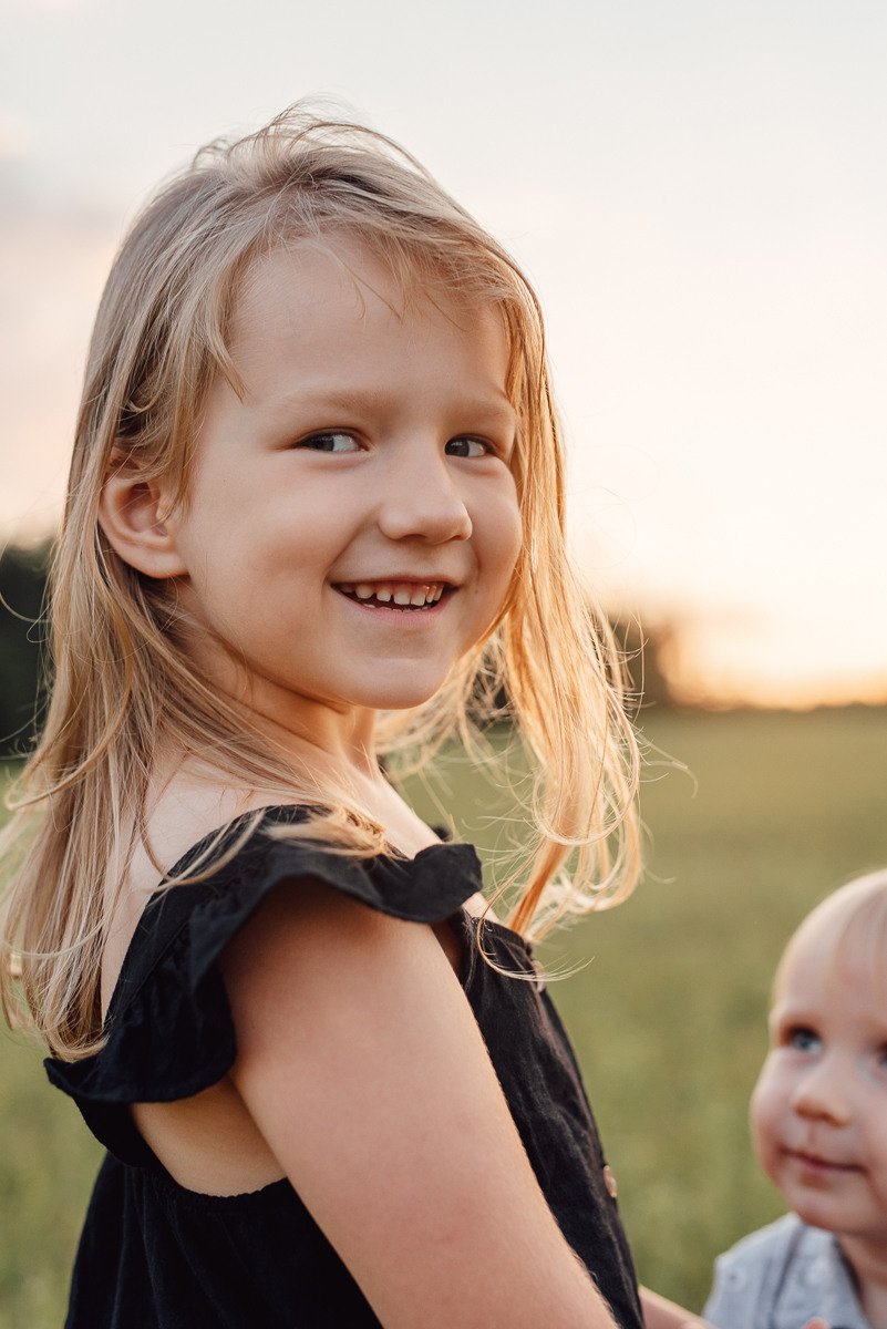 Family moments: Kristina, Sasha, Alisa & Yanya. Family photographer in Israel | Alesya Superfin