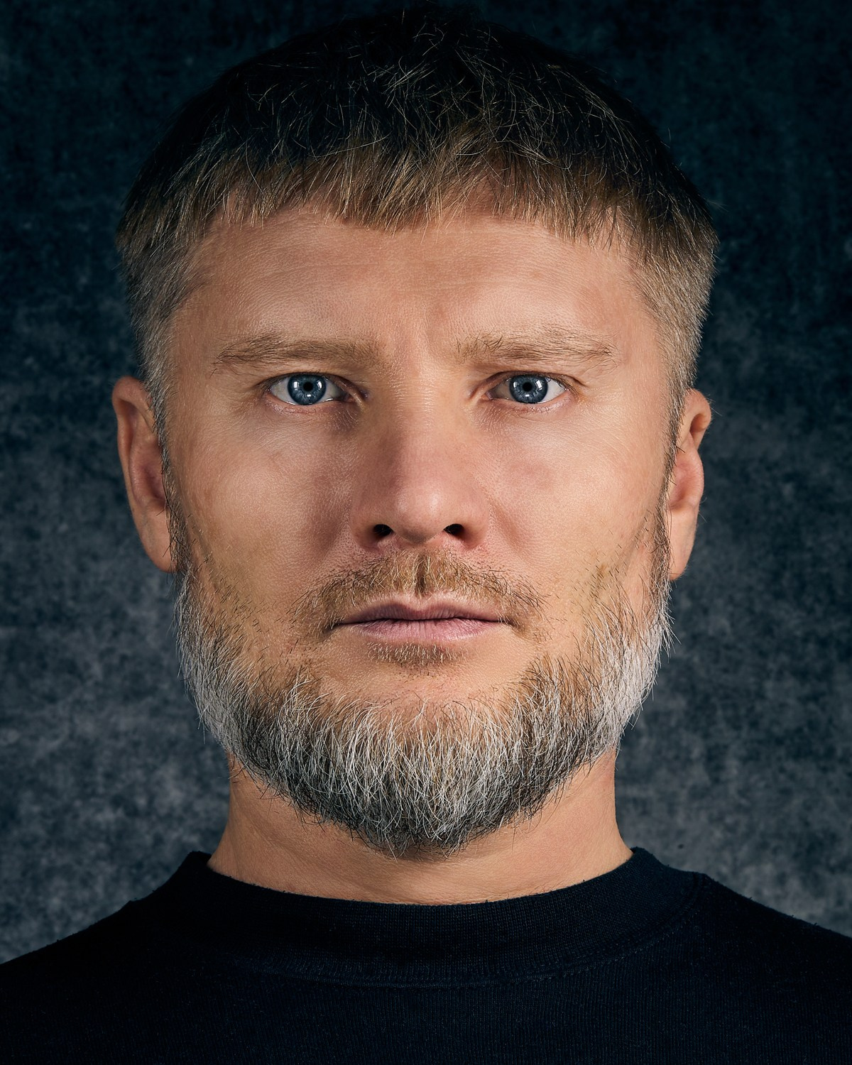 Студийные портрет. DMITRY MOISEENKO — фотограф, художник, топ-стилист