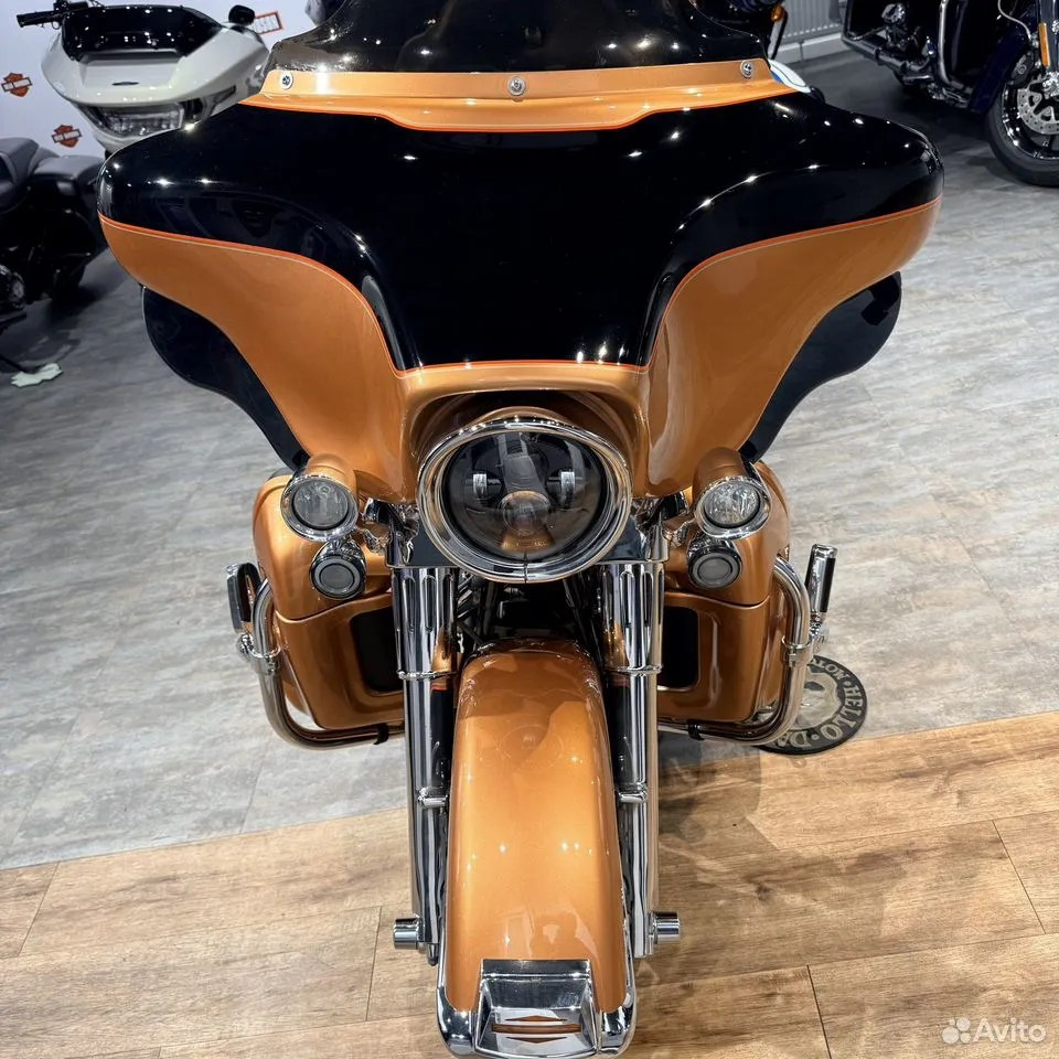 Купить Harley-Davidson 2008 HD Electra Glide Ultra (Anniversary Copper) (Touring) — подробнее на сайте. Hello Davidson, Москва. Только хорошие мотоциклы…