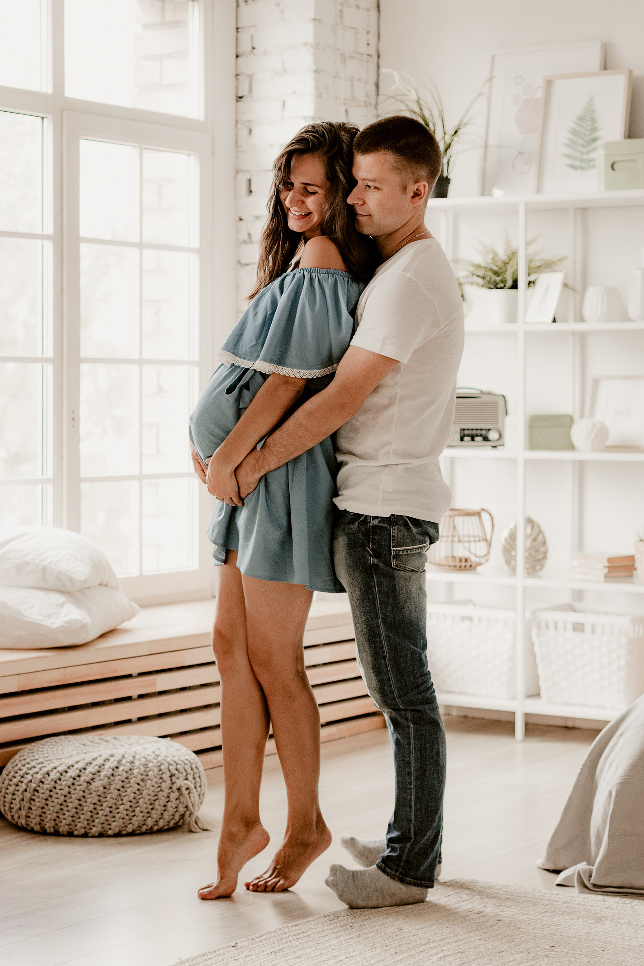 Студийная фотосессия с мужем в ожидании чуда