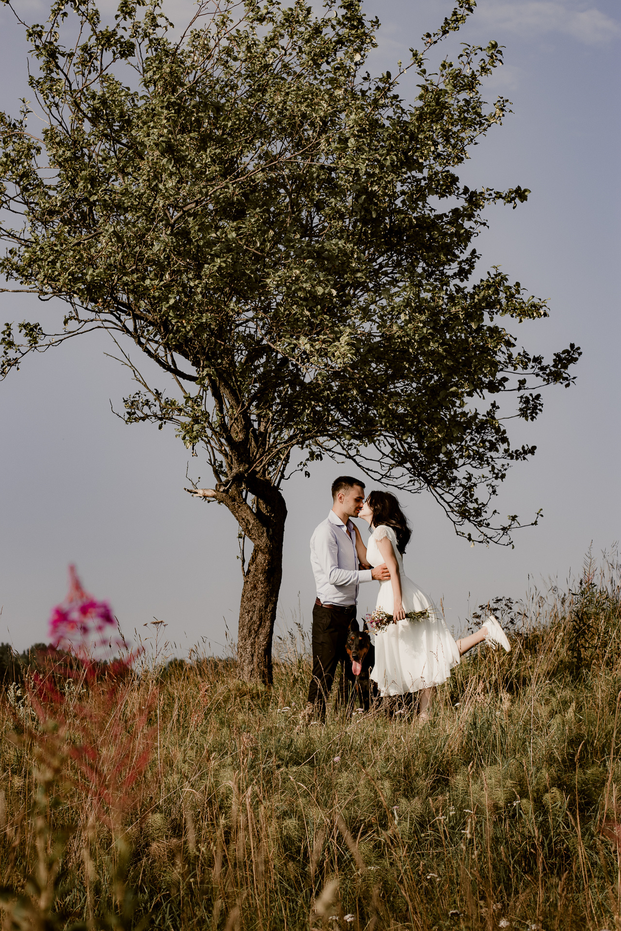 Свадебная фотосессия на природе